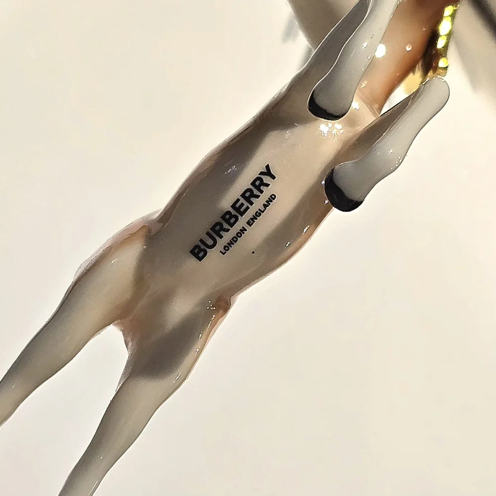 PRICE DROP‼️NWT BURBERRY Porcelain Deer Ornament with Gold 
